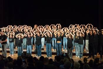 Concert with European children's choral music stars