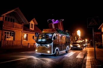 Weihnachtstour im Weihnachtsauto