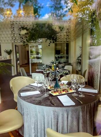 Elegant Newcomers | Restaurant "Kurhauzas"